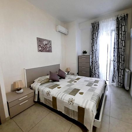 Campi Elisi Bed & Breakfast Сиракуза Екстериор снимка