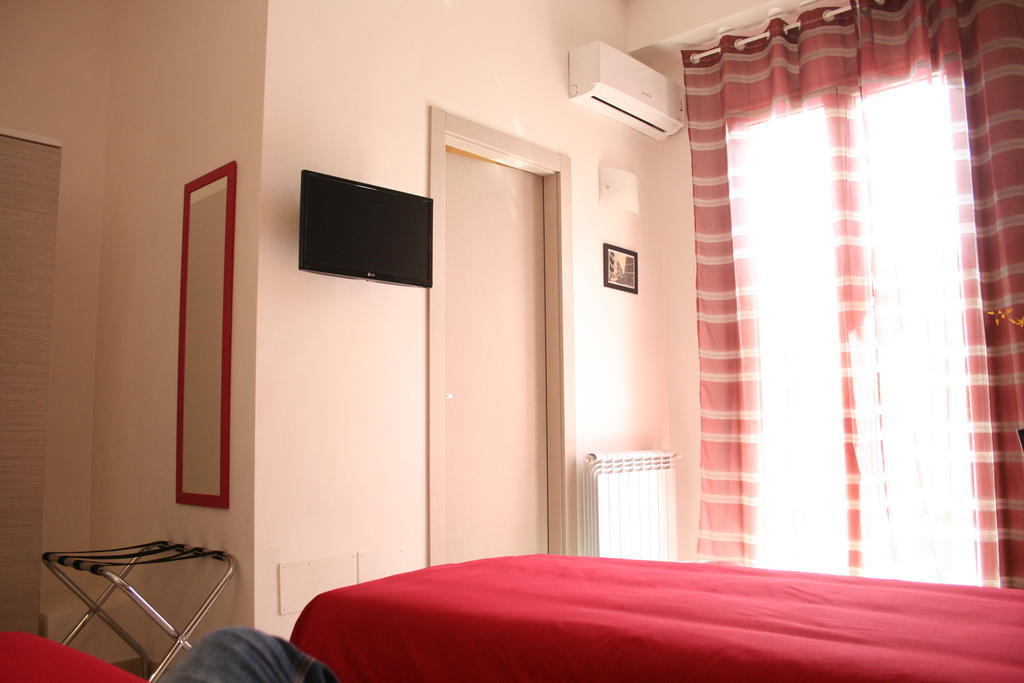 Campi Elisi Bed & Breakfast Сиракуза Стая снимка